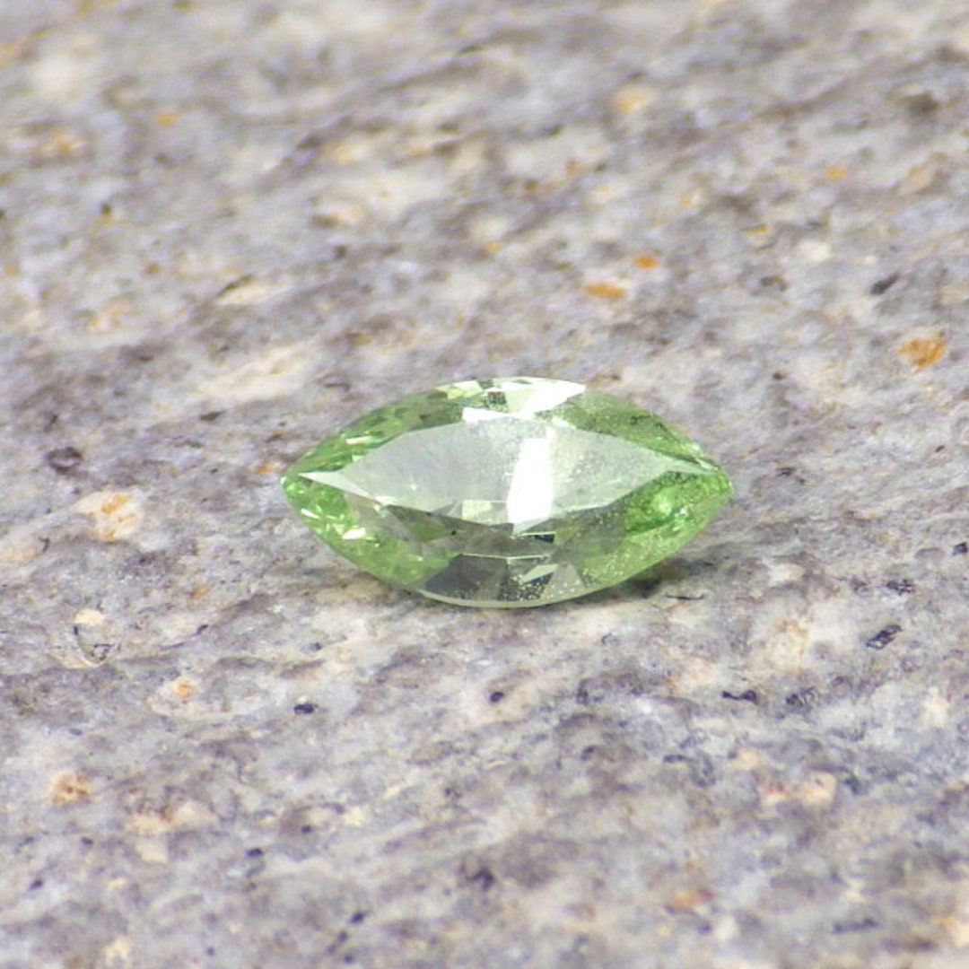 Merelani Mint Green Garnet Tanzania 0 60 Ct Clarity Si2 Etsy