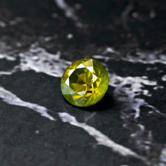 Topazolite / Andradite Garnet Ural Mountains 0.99 Ct Eye - Etsy