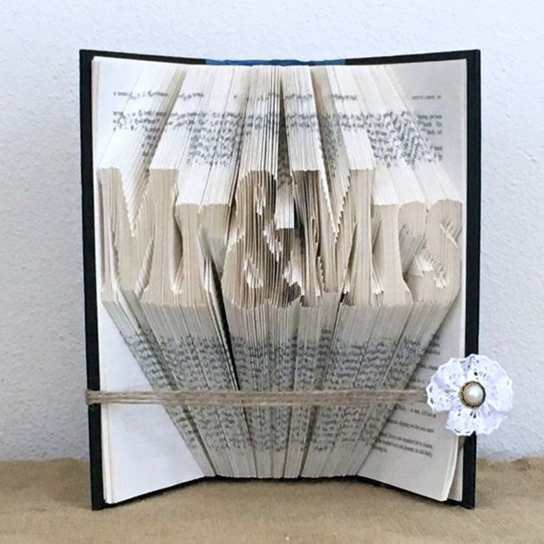 Mt & Mrs Book Fold