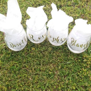 Golden Girls Wine Glasses: Personalized TV Show Gift Set
