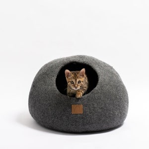 BEST AESTHETIC Cat Bed Natural Organic Merino Felt Wool SOFT, Wholesome, Cute 1 Modern Cat Corner Cave Handmade Round Style Stone Gray