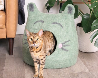 Best Cat Bed with Face Design | Natural Organic Merino Felt Wool | SOFT, Durable | #1 Modern "Cat Corner" Cave | Handmade and Fun