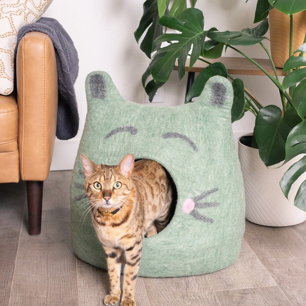 Best Cat Bed with Face Design | Natural Organic Merino Felt Wool | SOFT, Durable | #1 Modern "Cat Corner" Cave | Handmade and Fun