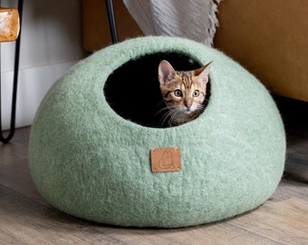 BEST AESTHETIC Cat Bed | Natural Organic Merino Felt Wool | SOFT, Wholesome, Cute | #1 Modern "Cat Corner" Cave | Handmade Round Style