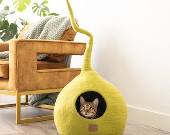 Aesthetic Soft Cat Cave with Tail - Organic Merino Felt Wool - Happy Cat or Money Back - Wholesome Pet Gift - Modern Pet Cave - Fun Cat Bed