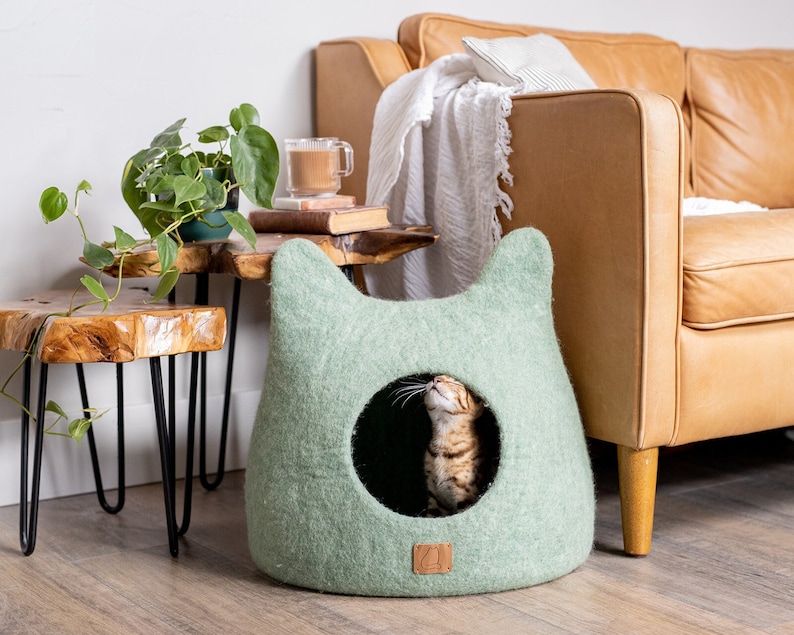 BEST AESTHETIC Cat Bed with Ears Natural Organic Merino Felt Wool SOFT, Wholesome, Cute 1 Modern Cat Corner Cave Handmade and Fun Eucalyptus Green