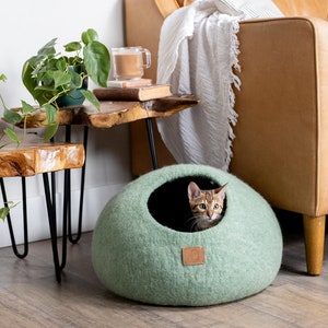 BEST AESTHETIC Cat Bed Natural Organic Merino Felt Wool SOFT, Wholesome, Cute 1 Modern Cat Corner Cave Handmade Round Style Eucalyptus Green