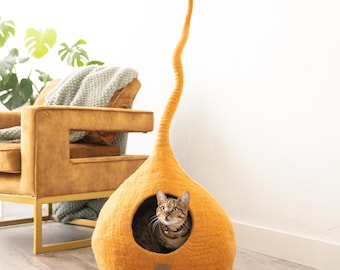 Aesthetic Soft Cat Cave with Tail - Organic Merino Felt Wool - Happy Cat or Money Back - Wholesome Pet Gift - Modern Pet Cave - Fun Cat Bed