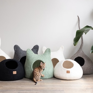 BEST AESTHETIC Cat Bed Natural Organic Merino Felt Wool SOFT, Wholesome, Cute 1 Modern Cat Corner Cave Handmade Round Style image 10