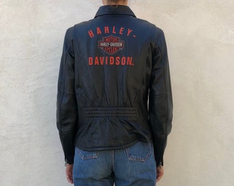 90s Harley Davidson Embroidered Logo Womans Medium Fitted Black Leather Motorcycle Biker Jacket