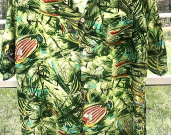 Vintage 1964//Hawaiian Shirt//100% Rayon//Carlton of HawaiiTropical Fish Design