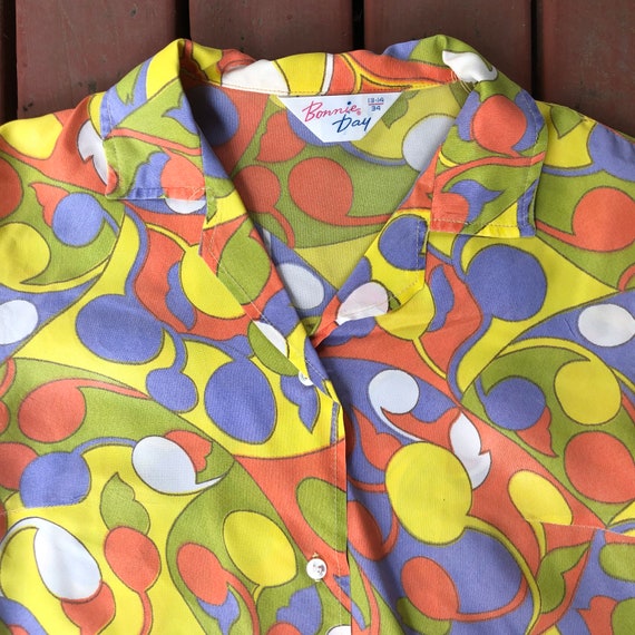 70s Bonnie Day Floral Psychedelic Nylon Button Up… - image 7