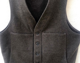 Filson Mackinaw Wool Vest//Brown//Mens size 46//Iconic Filson Style and Construction