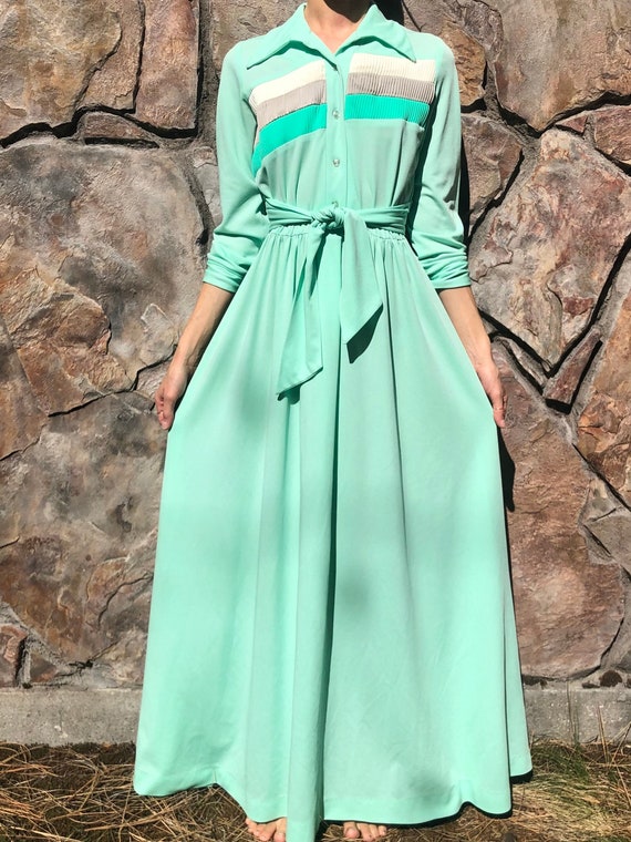 70s Mint Green Poly Sporty Maxi Dress - image 1
