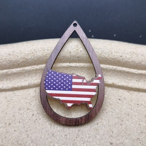 6/20/100 stuks Onafhankelijkheidsdag Amerikaanse vlag kaart Teardrop houten hanger, gedrukt geschilderd hout uitsparing oorbel Dangle Drop DIY charme, ZW0037