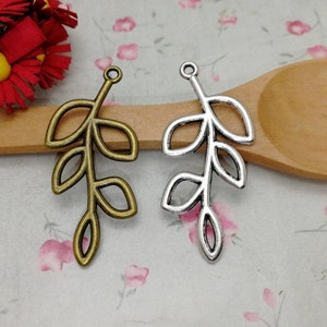 6/20 pièces métal branche d&#39;olivier feuille pendentif collier boucle d&#39;oreille porte-clés charme bijoux faits main bricolage trouver bronze antique couleur argent ZM0232