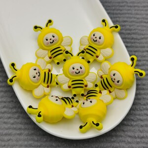 Silicone Bead Honeybee Honey Bee Hornet Focal Bead for Pen Bracelet Necklace Keychain Lanyard , Silicone Bead Bulk DIY Charm Finding ZS1109