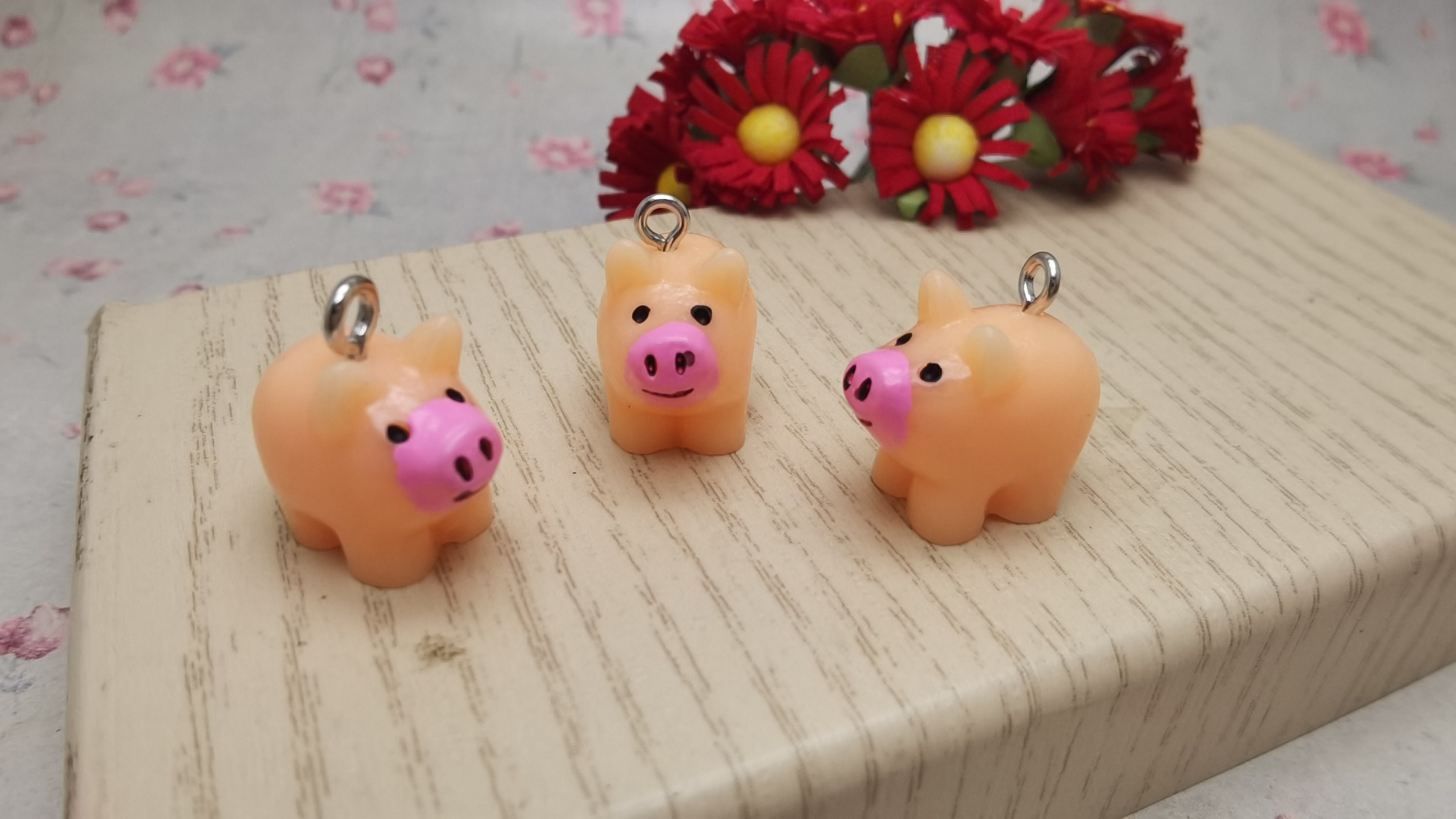 6/20 Pieces Plastic Pig Hog Pendant Charm , Resin Handmade Craft