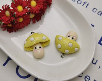 まっしゅるーむ 6/20 Pieces Plastic Mushroom Toadstool Pendant Charm Resin