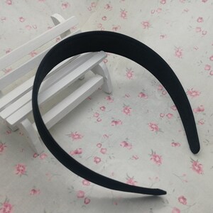 10/50 pezzi 30mm fascia in plastica ricoperta in raso bianco, fascia per capelli in resina di colore nero barrette clip pettine accessorio tiara fascia per capelli ZH0062