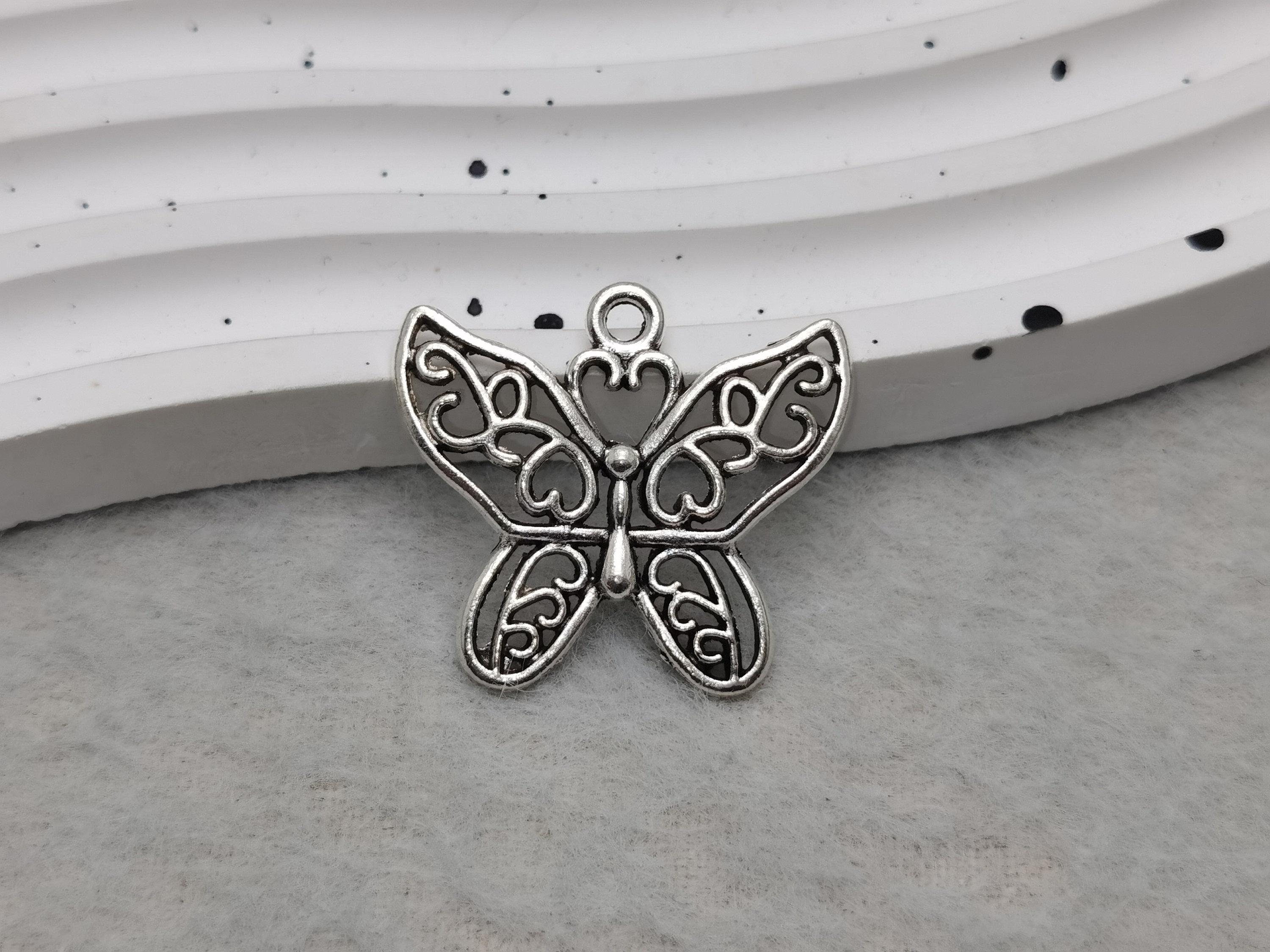 6/20 Pieces Metal Butterfly Insect Pendant Necklace Earring 6/20 Pieces Metal Butterfly Insect Pendant Necklace Earring
