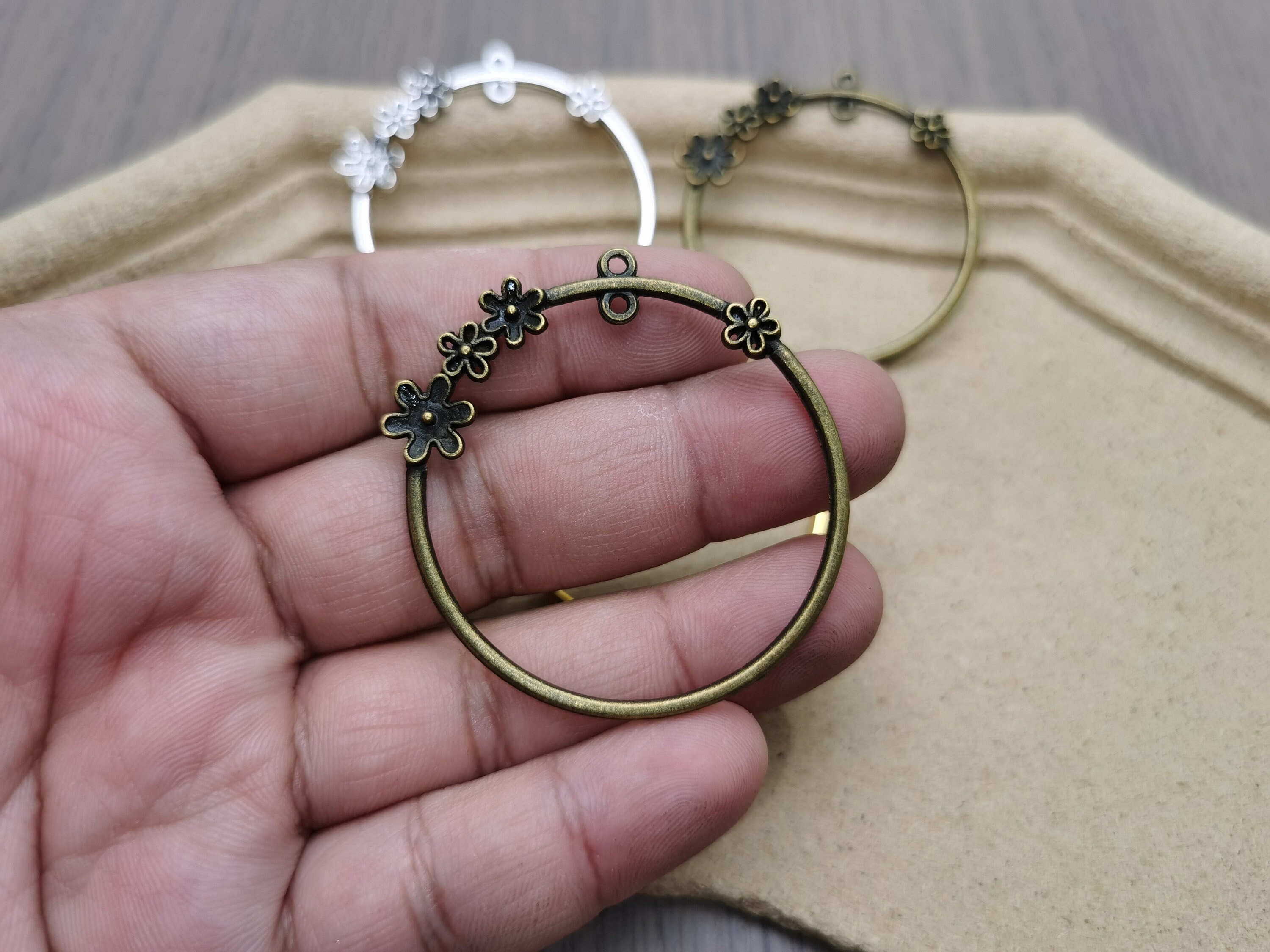 6/20 Pieces Metal Flower Round Circle Ring Wheel Pendant