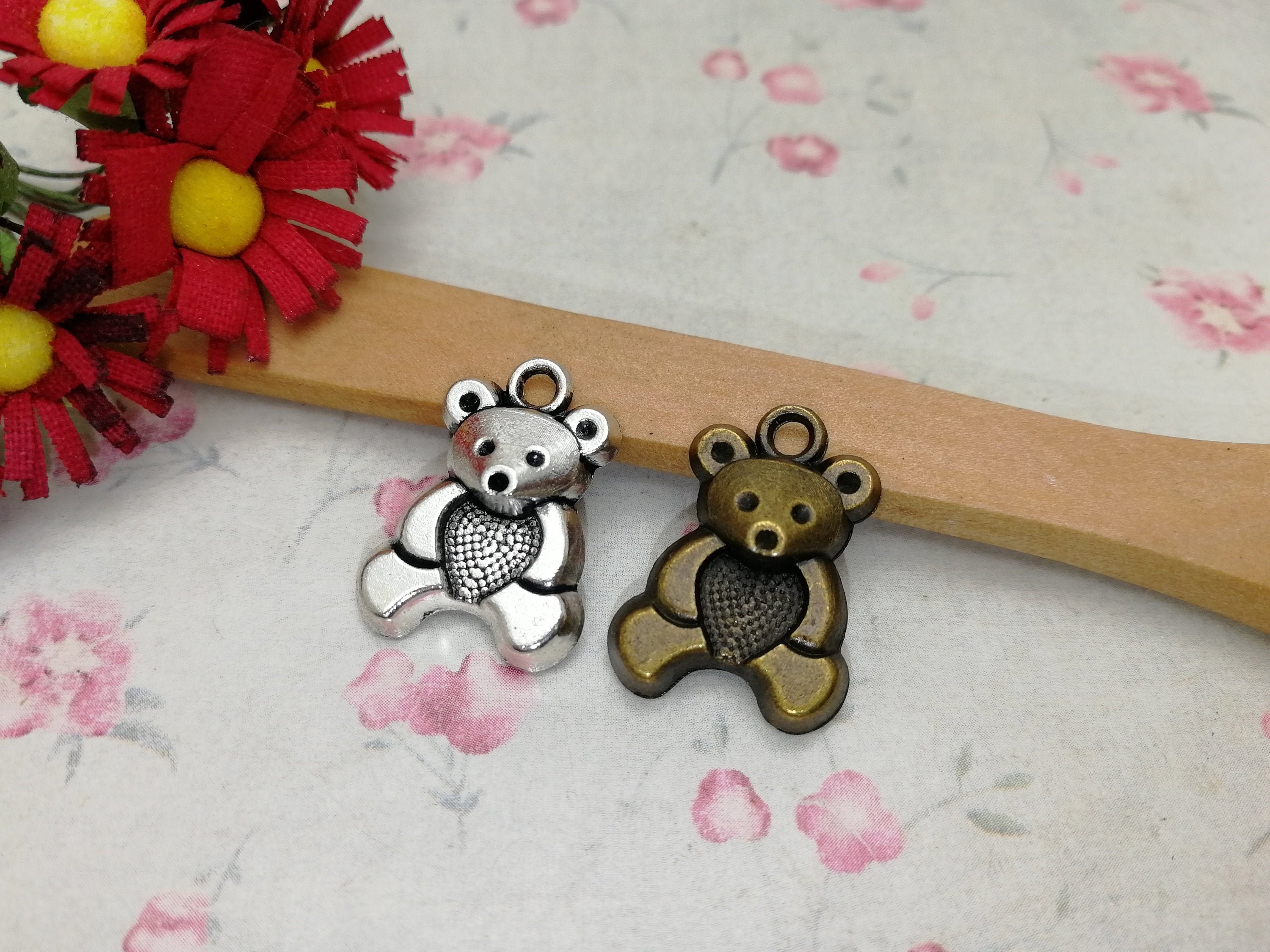 10/50 Pieces Metal Bear Pendant Necklace Earring Keychain 10/50 Pieces Metal Bear Pendant Necklace Earring Keychain