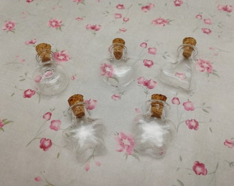 2/10 pieces clear small mini glass bottle with cork , transparent glass jar vial wedding wish bottle pendant charm , 5 shapes option ZB0017