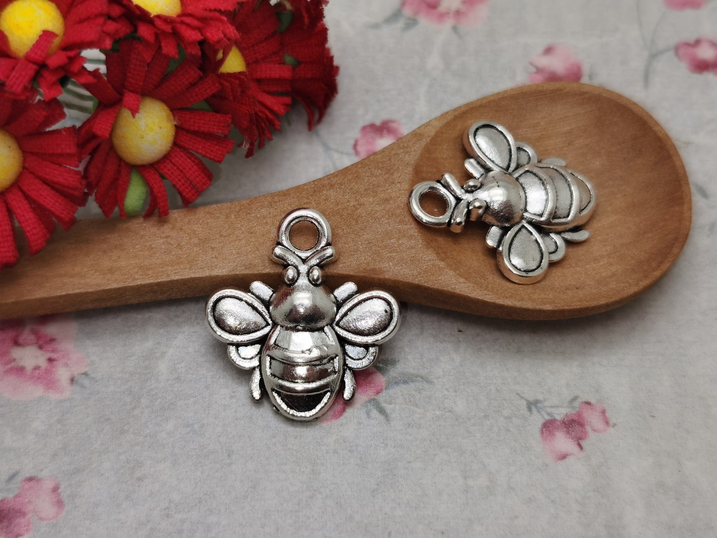 20/100 Pcs Metal Honeybee Honey Bee Hornet Insect Pendant