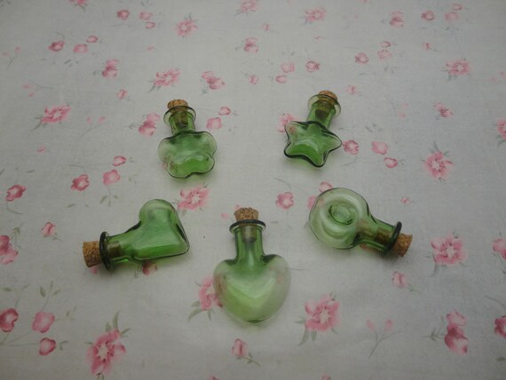 Lot de 10pcs Mini Flacon Souhaitant Bouteille en Verre avec Bouchon de Liège Forme Carrée