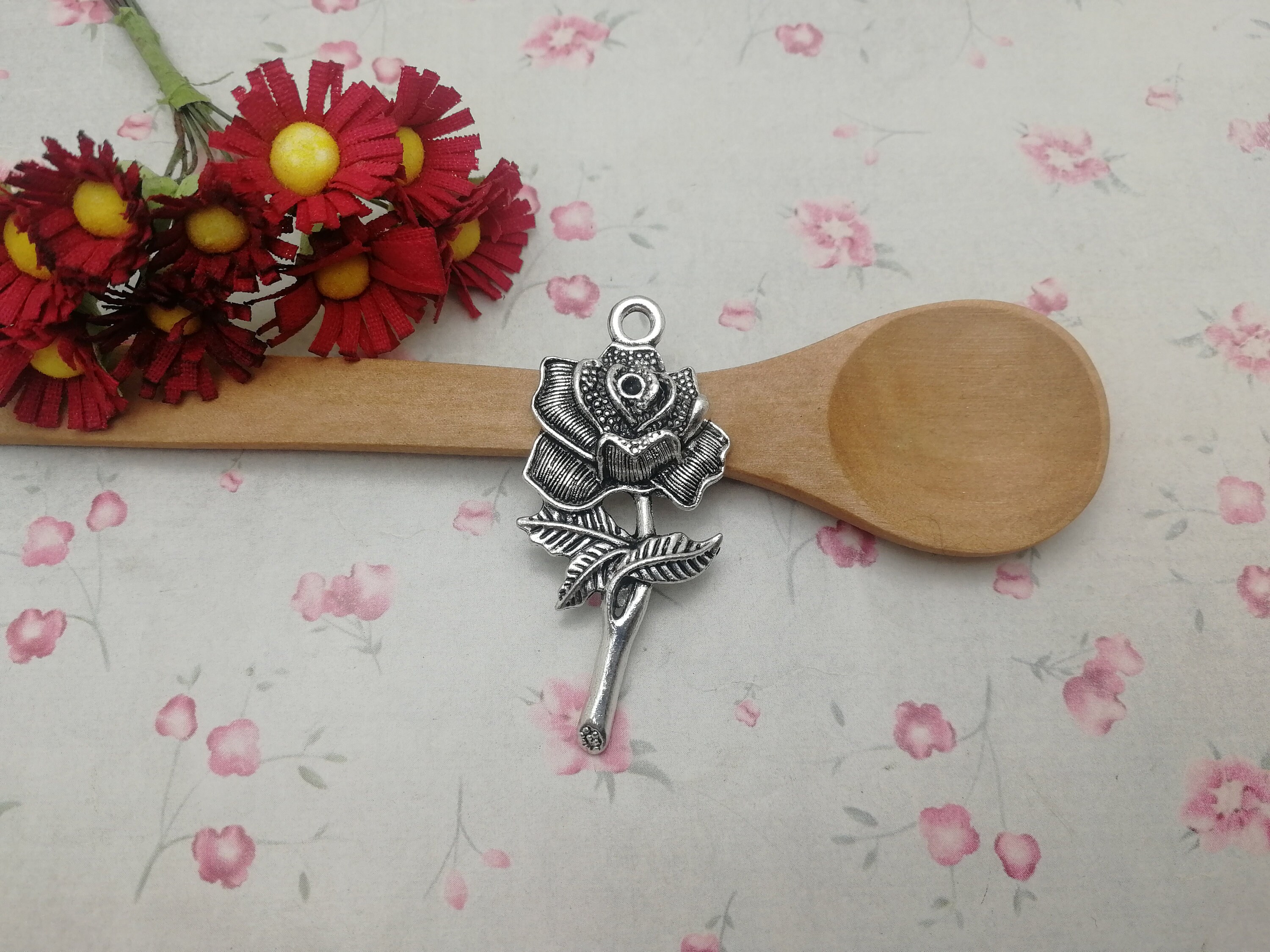 6/20 Pieces Metal Flower Floral Blossom Pendant Necklace 6/20 Pieces Metal Flower Floral Blossom Pendant Necklace