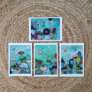 Rêve de renards, lot de 4 cartes postales avec un renard endormi et d'autres animaux dans une nature nuageuse surréaliste et rêveuse, tournesol, rêve de cartes de voeux vierges