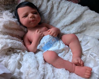 Realistische biraciale siliconen reborn babypop: drinken/nat, jongen of meisje