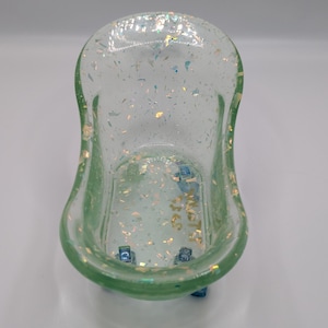 Iridescent “Mini Mermaid” Bathtub Soap Dish