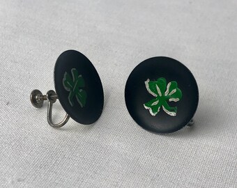 vintage 1940s earrings // 40s black green irish shamrock earring hand painted screw back round mid-century st patricks day ireland jewelry