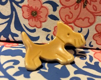 vintage 1940s scotty dog pin // 40s midcentury brooch carved yellow celluloid fakelite