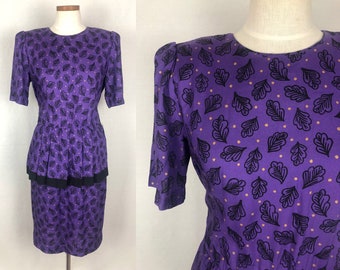 vintage 1980s does 1940s dress // size medium // 80s does 40s style peplum purple leaf print