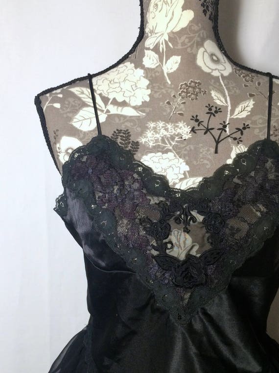 vintage 1980s lingerie // size small - medium // … - image 3