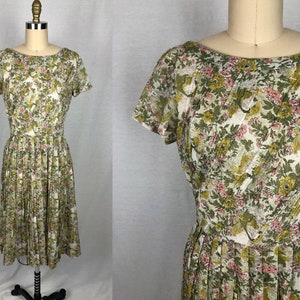 vintage 1960s dress // size medium // retro 60s novelty floral garden bridge pink green midcentury pintucking pleated skirt cottagecore