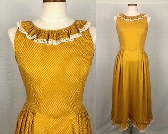 vintage 1970s dress // size medium // 70s prairie frock mustard yellow polka dot lace ruffle boho full skirt cottagecore midi length