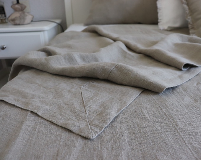 Natural LINEN BLANKET in twin size, queen size. Summer linen coverlet. Stonewashed bed throw. Linen summer blanket. Linen summer cover.