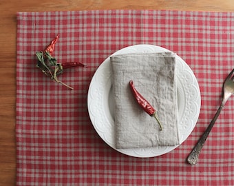 Organic Linen Placemat Set in Checkered Pattern. Christmas Linen Placemats. Rustic Linen Placemats of Pure Linen. Natural Red Grey Placemats