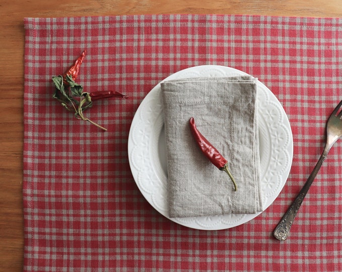 Organic Linen Placemat Set in Checkered Pattern. Christmas Linen Placemats. Rustic Linen Placemats of Pure Linen. Natural Red Grey Placemats