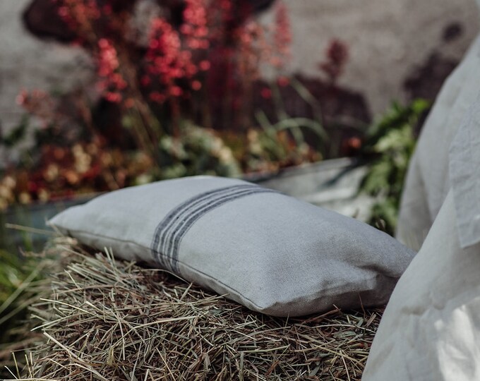 Vintage Style Grain Sack Pillows with red stripes - Striped Linen - Pure Linen Pillow - Linen Decorative Pillow - Rustic Farmhouse Cushion