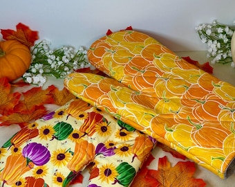 Fall Kitchen Decor Oven Mitt, Pumpkin Pot Holder, Autumn Vibes and Squash Kitchen Accents