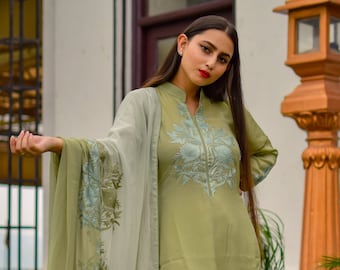 Aari Embroidered Kashmiri Suit, Designer Salwar Suits, Kashmiri Embroidered Dress, Indian Party Wear Suits, Indian Ethnic Salwar Kameez