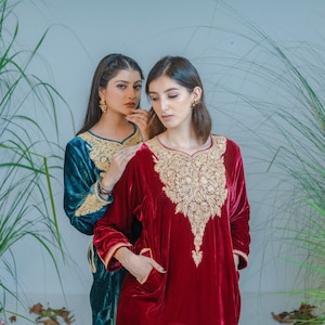 Silk Velvet Women Kashmiri Phiran, Kashmiri Tilla Embroidery Kurta, Indian Kurta, Kashmiri Dress,  Ethnic Kurta Dress, Spring Clothing