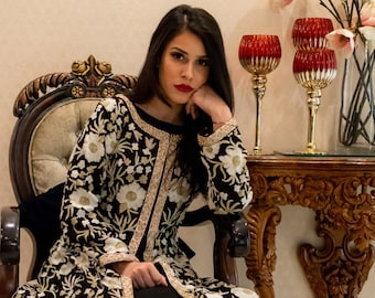 Vestido estilo jaqueta Caxemira, vestido Caxemira, vestido bordado Dabka, Aari Jaal floral com vestido Daana cortado à mão, vestido formal para noite