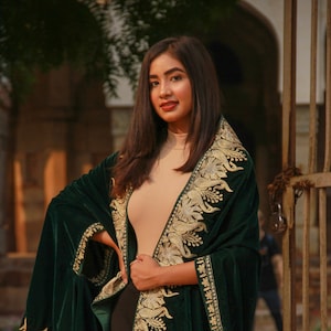 Green Velvet Cape, Velvet Shawl, Embroidered Cape, Velvet Poncho, Indian Embroidered Cloak, Traditional Cape, Kashmiri Clothing, Royal Cloak