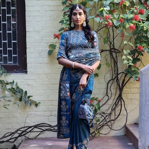 Shuhul Tehreer, Teal Kashmiri with Zari Work, Women Cocktail Wear, Designer Saree, Kashmiri Work Sarees, Intricate Floral Embroidery, Party